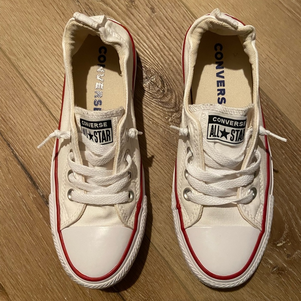 Converse All Star Tennis shoes woman’s 6, like new, super cute slip-ons.